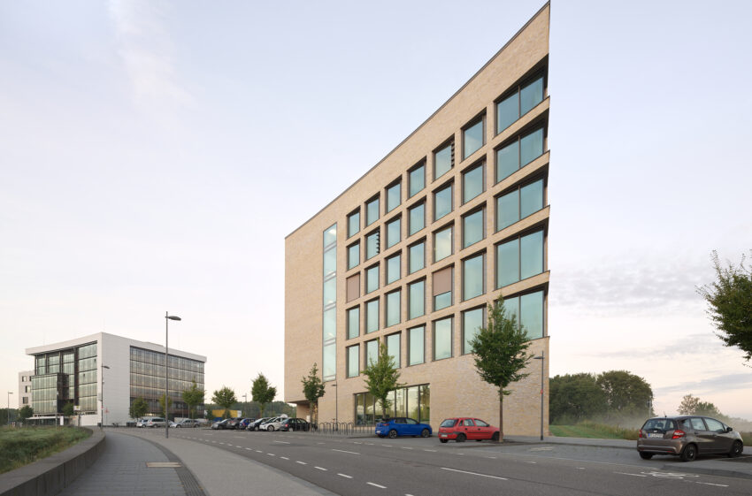 Forschungszentrum CARL der RWTH Aachen | © Yohan Zerdoun