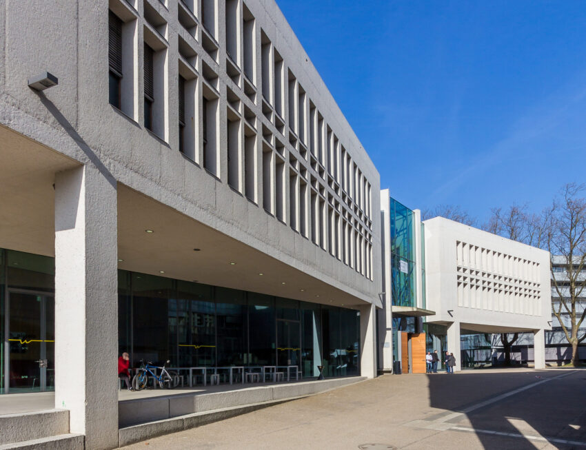 Seminargebäude für die Universität zu Köln | © Raimond Spekking / CC BY-SA 4.0 (via Wikimedia Commons)