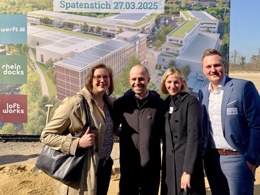 Vier BMP Projektbeteiligte beim Baustart der Rheindocks in Düsseldorf-Reisholz.