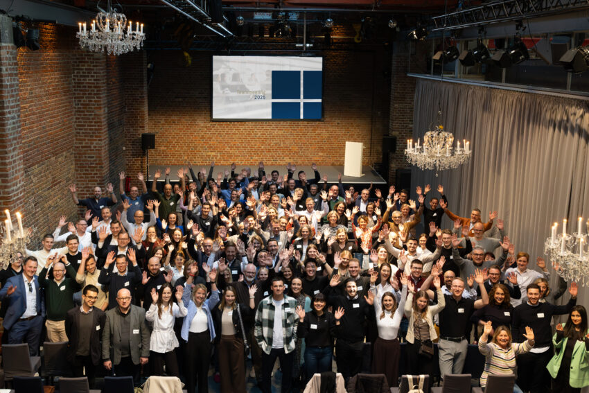 Gruppenfoto des BMP Teammeetings 2025 mit Mitarbeitenden.